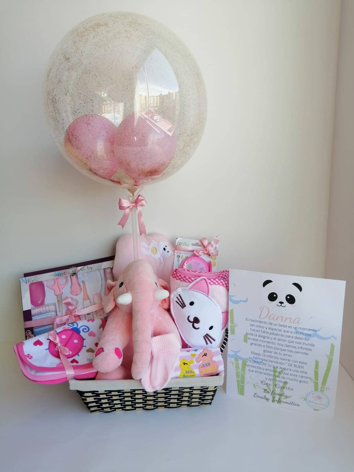 Kit de bienvenida bebe, canastilla bebe personalizada